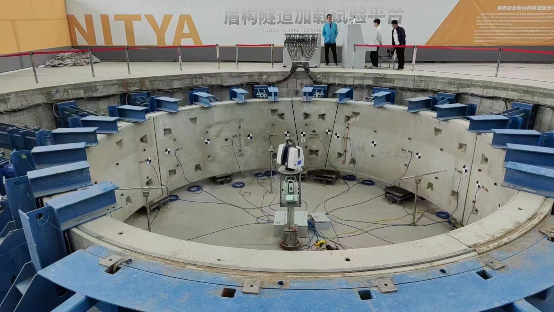 �ٻ� �����������������ҵ�� �ƺţ�����ʵ����϶�